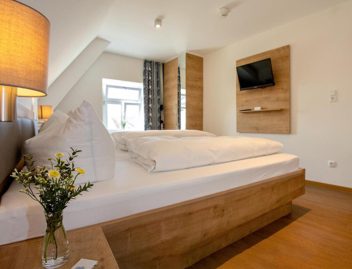 Hotelgasthof Bayerischer Hof Зульцбах-Розенберґ Екстер'єр фото