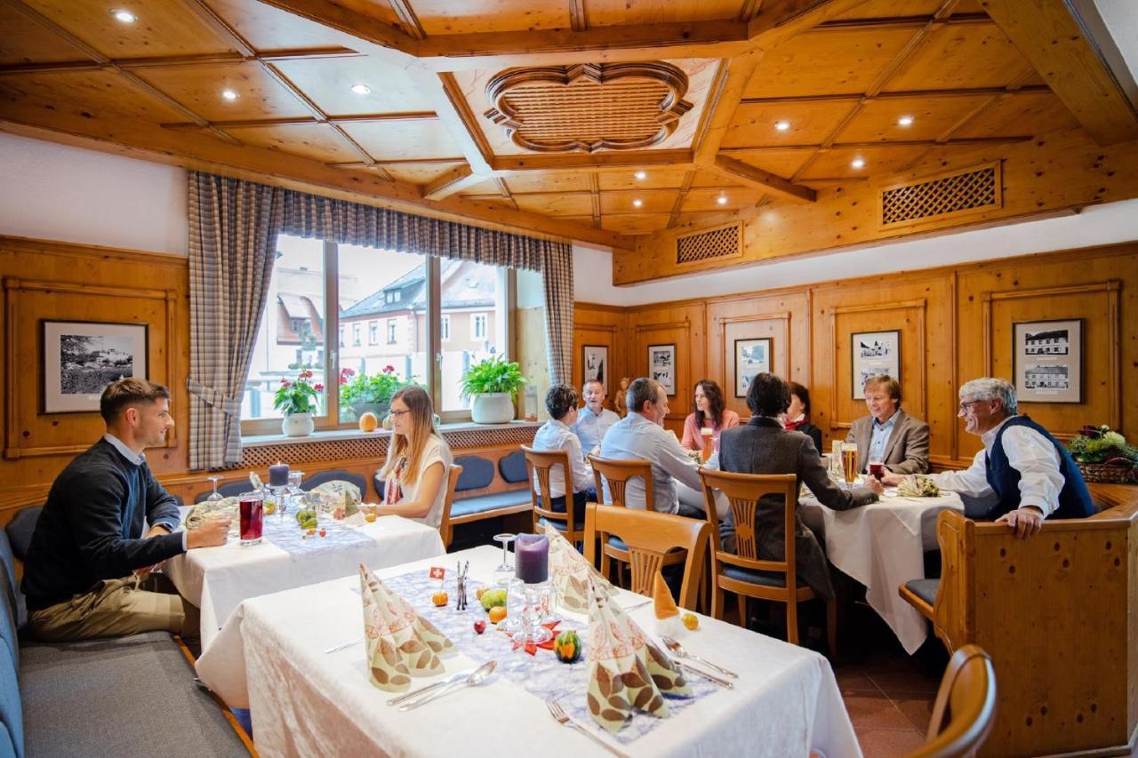 Hotelgasthof Bayerischer Hof Зульцбах-Розенберґ Екстер'єр фото